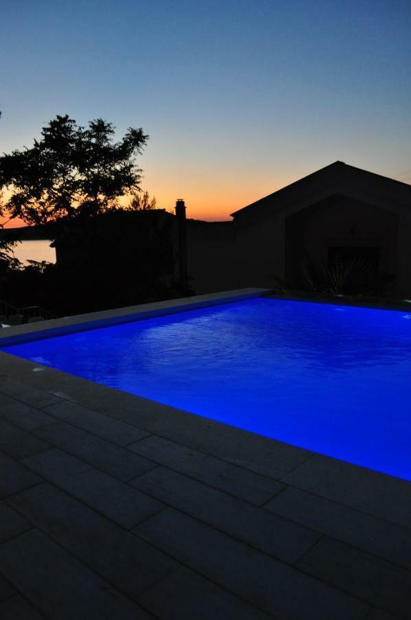 Vila Visnjic Grebaštica Exteriör bild
